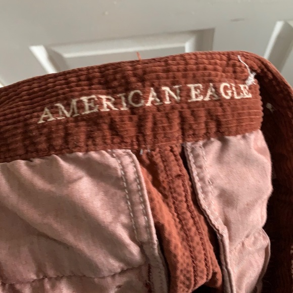 ⭐️American Eagle Maroon Corduroy Skirt, Never worn!! - Picture 3 of 4